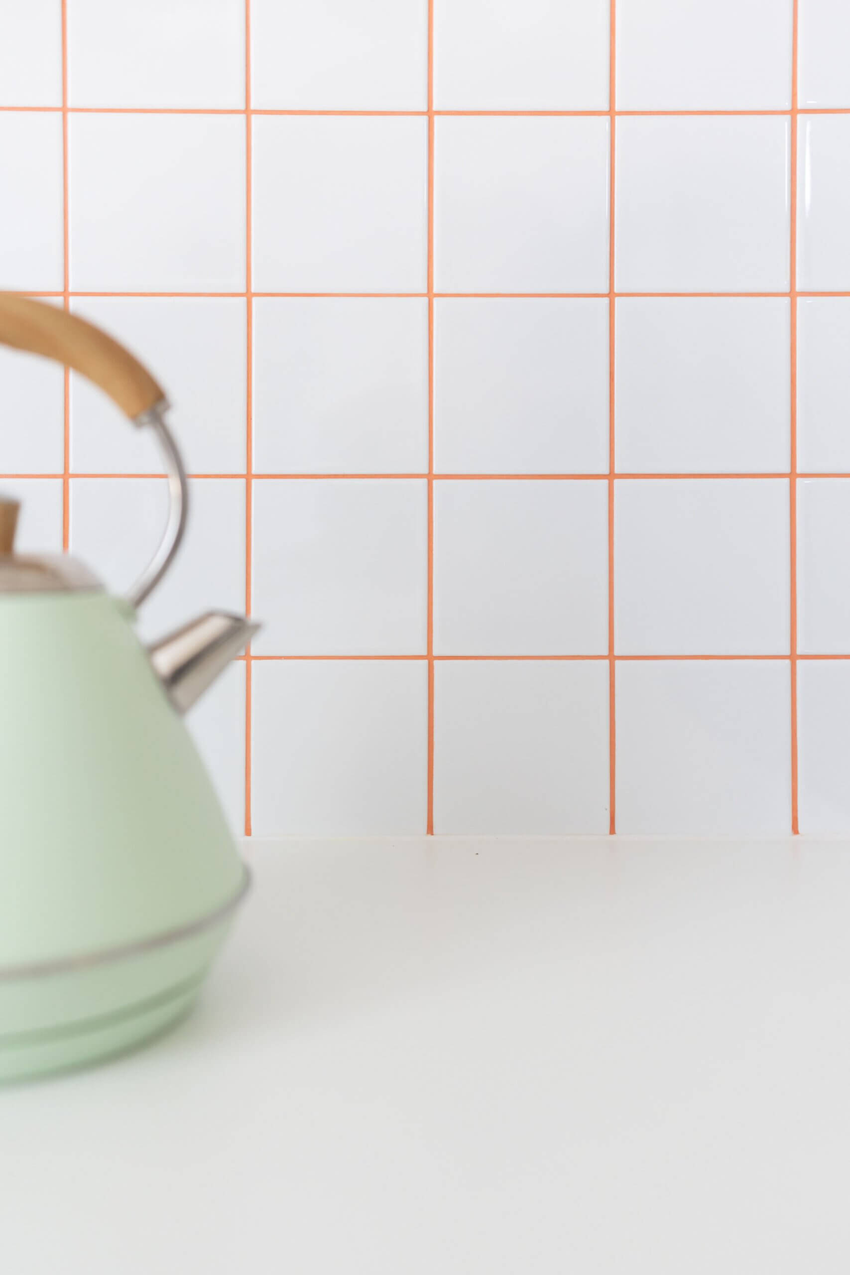 canape-miroir-lampadaire-la-touche-d-agathe-conseil-couleur-ikea-lampe-suspension