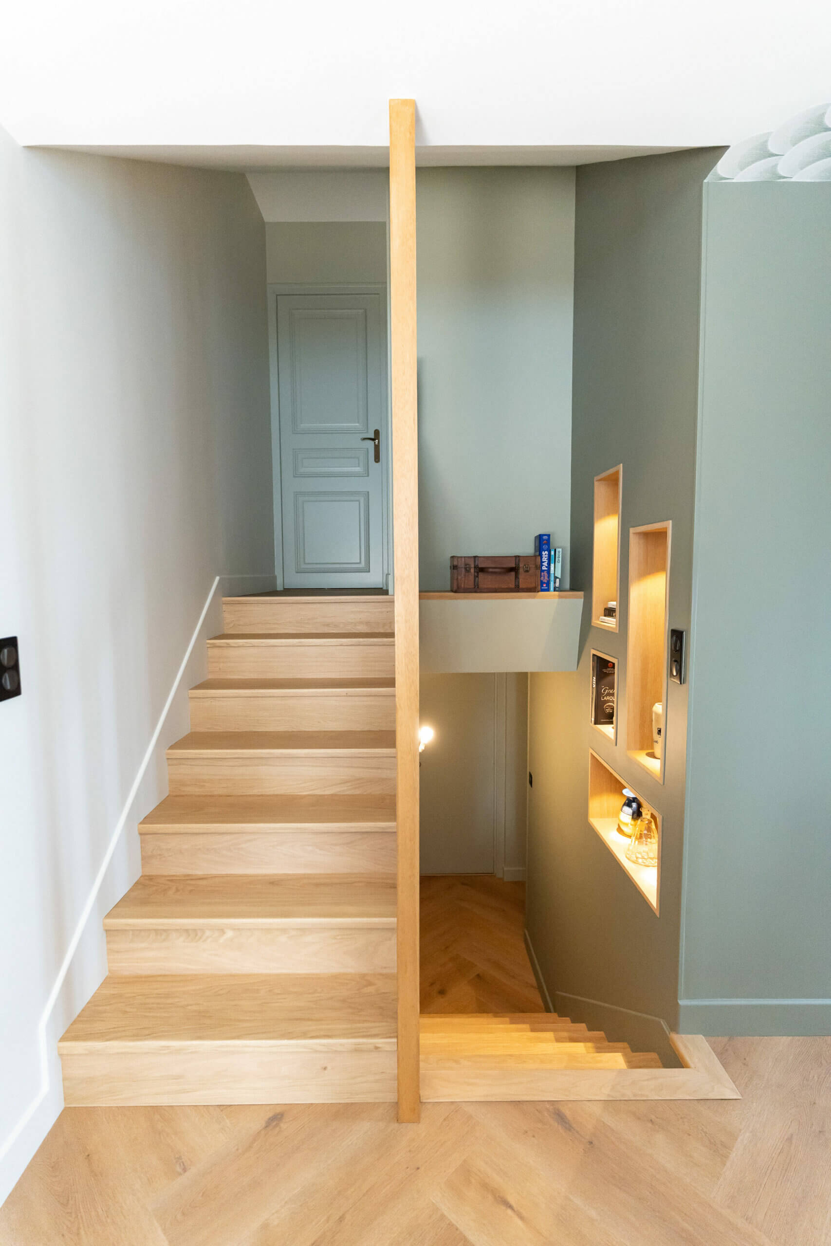 salon-buxerolles-peinutre-rose-terracotta-blush-agathe-ogeron-decoratrice-interieur